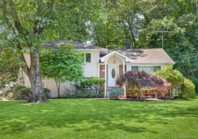 5th image of 18 Mark Ln, Clarkstown, NY 10956 | MLS# 996113