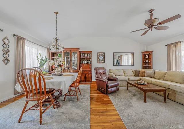 5th image of 111 Chapel Hill Dr, Brentwood, NY 11717 | MLS# 996148