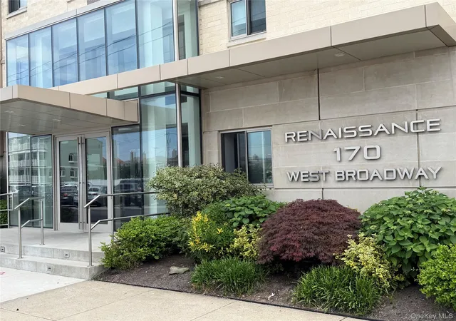 2nd image of 170 W Broadway #4I, Long Beach, NY 11561 | MLS# 996164