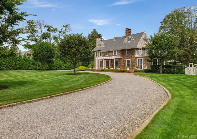 Photo 3 of Mansion for sale at 92 Beach Ln, Southampton, NY 11978 | MLS# 996185 | Listing updated on 2026-08-14