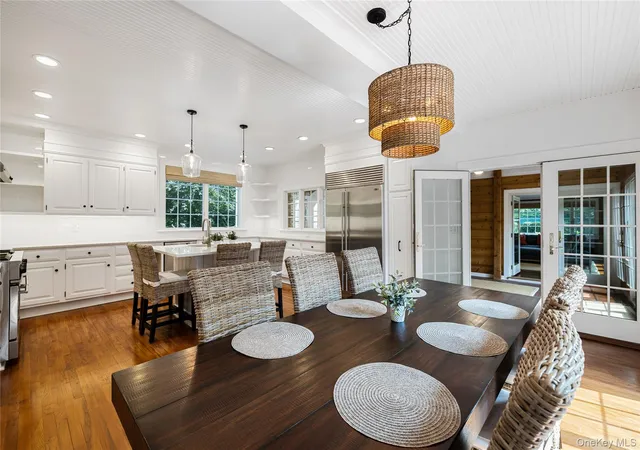 Photo 4 of Single family home for sale at 92 Beach Ln, Southampton, NY 11978 | MLS# 996185 | Listing updated on 2026-08-14