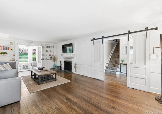 4th image of 2 Longview Rd, North Hempstead, NY 11050 | MLS# 996194