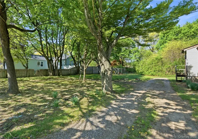 4th image of 2284 Ocean Ave, Ronkonkoma, NY 11779 | MLS# 996195