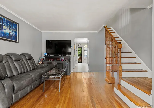 3rd image of 2027 Mayflower Ave, Bronx, NY 10461 | MLS# 996197