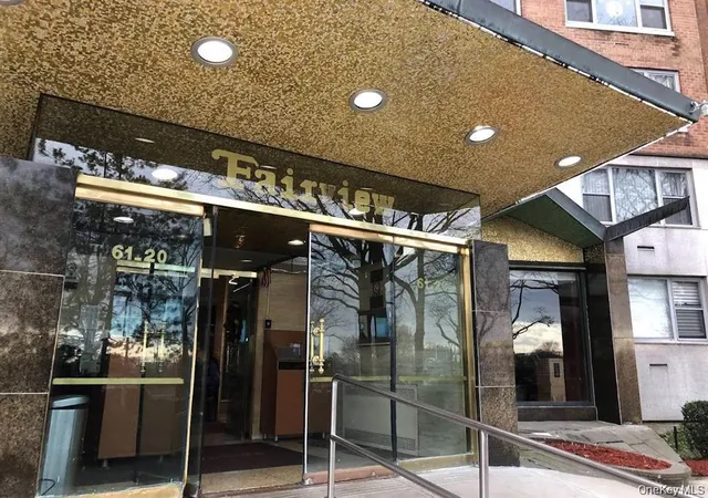 2nd image of 61 20 Grand Central Pkwy #B 708, New York, NY 11375 | MLS# 996233