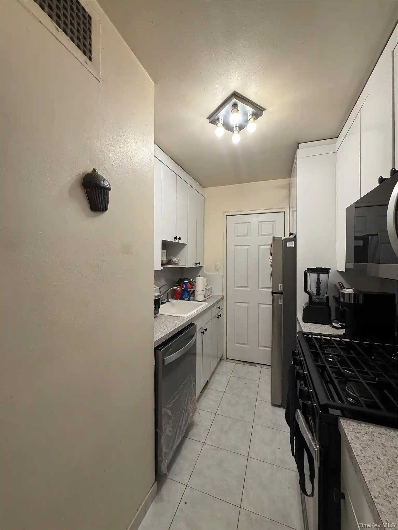 Listing Photo 36 - Condo for sale in The Fairview located at 61-20 Grand Central Pkwy, New York, NY 11375 - Unit #B708