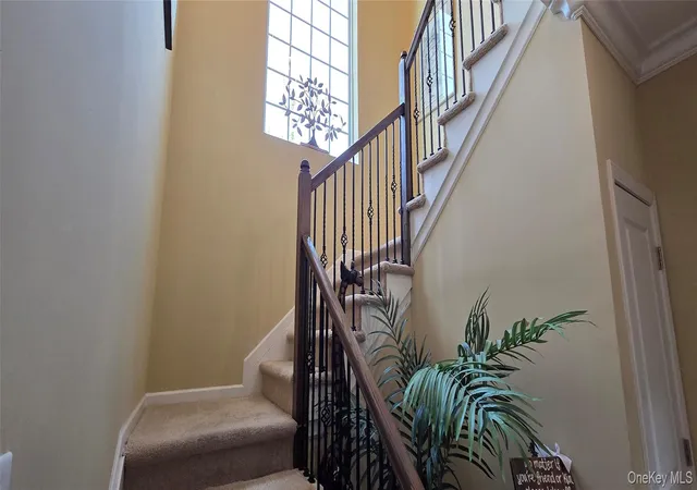 3rd image of 17 Greentree Ct, Shirley, NY 11967 | MLS# 996250