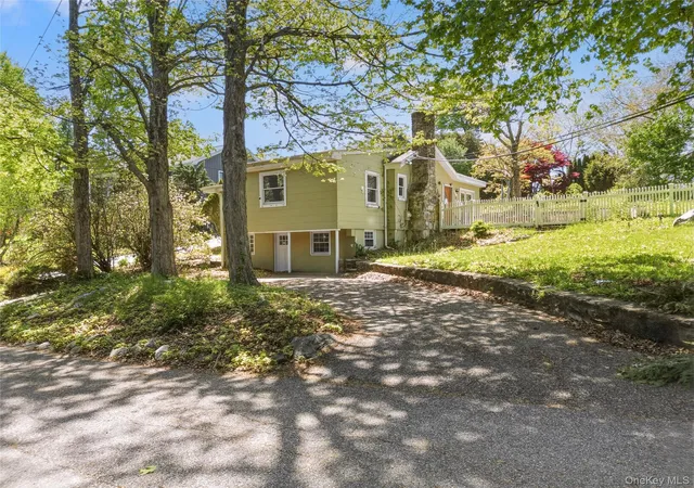 3rd image of 2 Springdale Rd, Somers, NY 10598 | MLS# 996257
