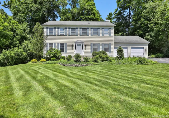 36th image of 8 White Pine Ln, Fishkill, NY 12524 | MLS# 996276