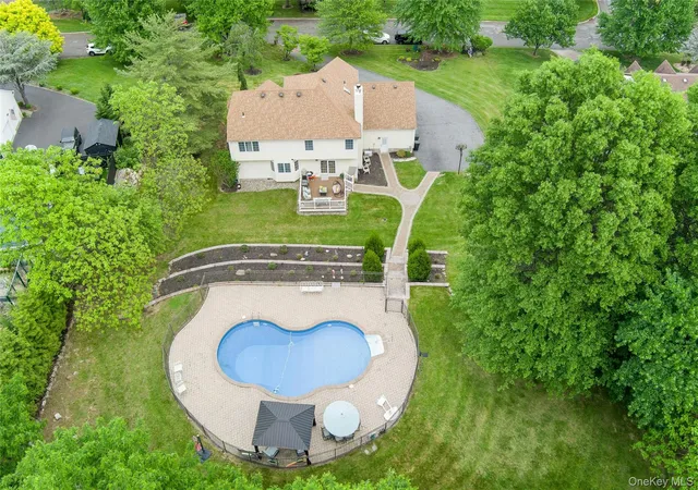 2nd image of 8 Stark Ct, New City, NY 10956 | MLS# 996279