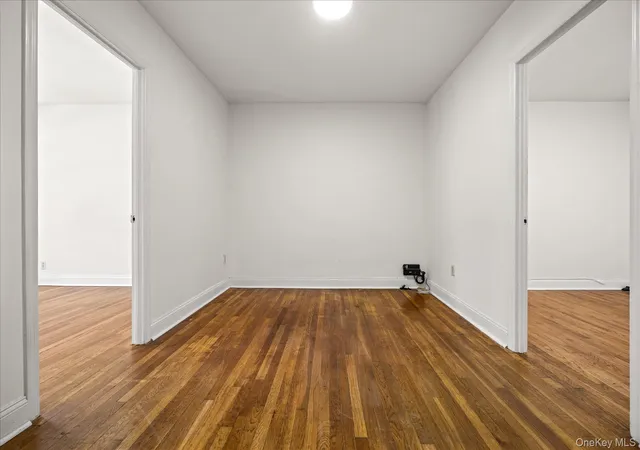 Listing Photo 5 - Condo for sale in building located at 2067 32nd St, New York, NY 11105