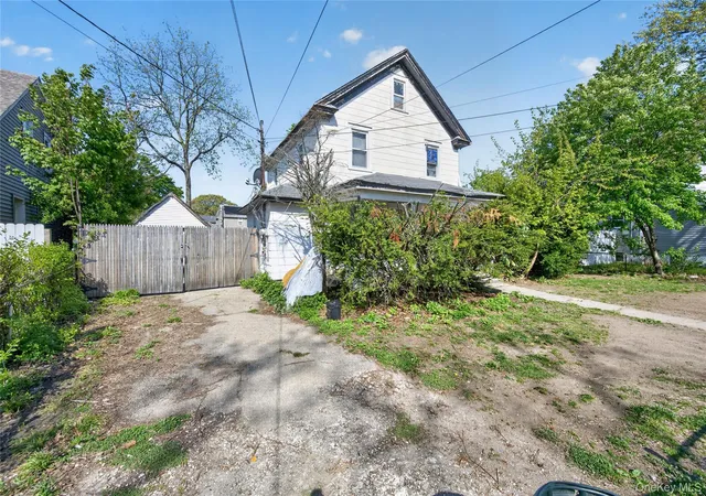 3rd image of 95 Rose Ave, Hempstead, NY 11575 | MLS# 996289