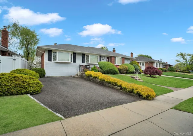 3rd image of 393 Coleridge, Hempstead, NY 11756 | MLS# 996298
