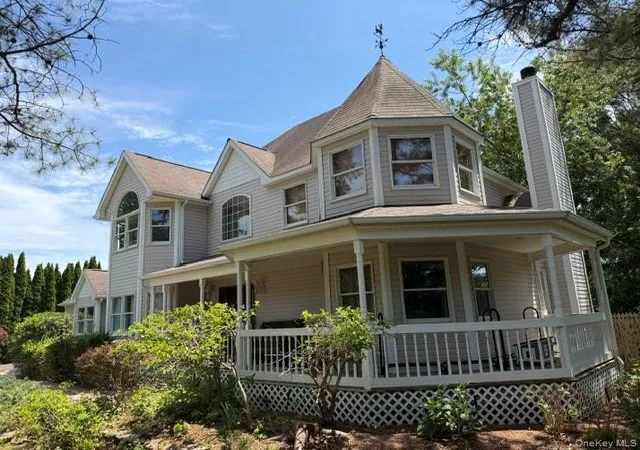 2nd image of 15 Fawn Xing, Riverhead, NY 11792 | MLS# 996314