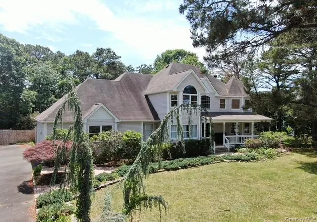 5th image of 15 Fawn Xing, Riverhead, NY 11792 | MLS# 996314