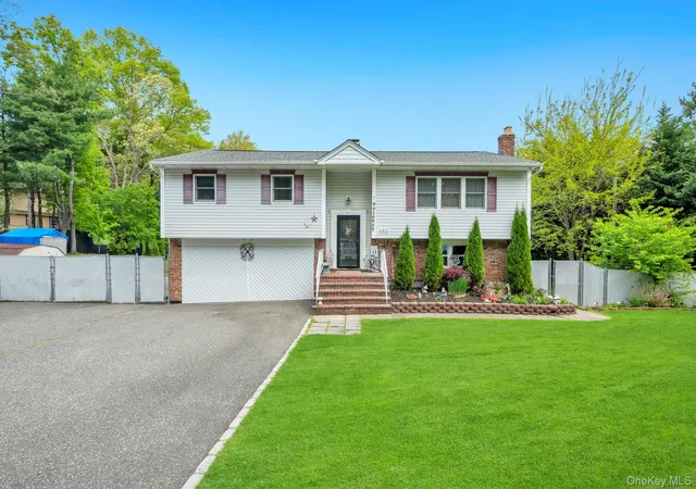 1st image of 485 Canal Rd, Brookhaven, NY 11776 | MLS# 996333