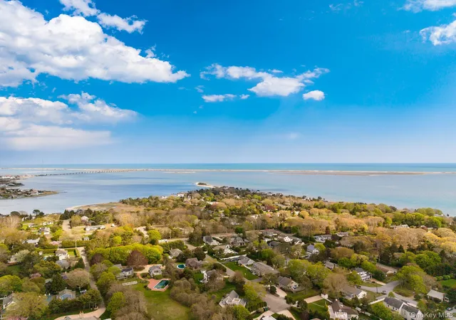 Homes for sale in Southampton, NY | 50 Rampasture Rd, Southampton, NY 11946