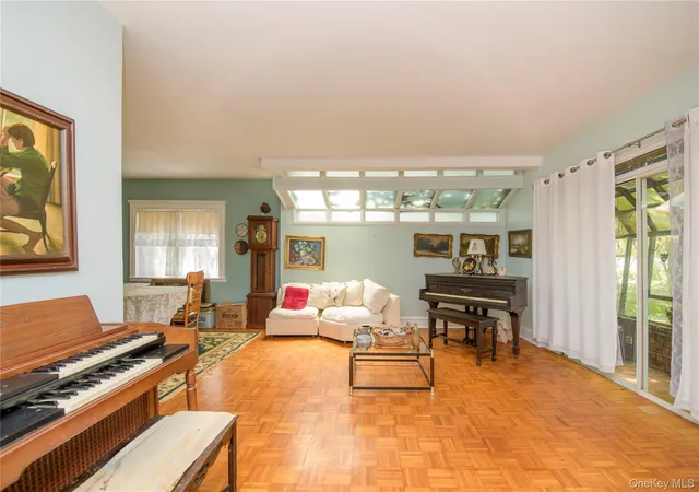 Photo 3 of Single family home for sale at 88 Prospect Ave, New York, NY 11363 | MLS# 996370 | Listing updated on 2026-08-04