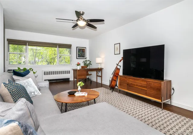 3rd image of 55 Maple Ave #3B, Hastings On Hudson, NY 10706 | MLS# 996469