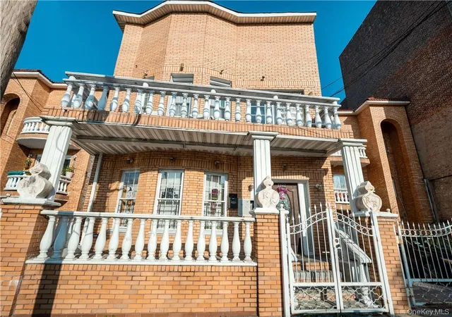 Photo 1 of Multi family home for sale at 1392 Commonwealth Ave, Bronx, NY 10472 | MLS# 996477 | Listing updated on 2026-05-08