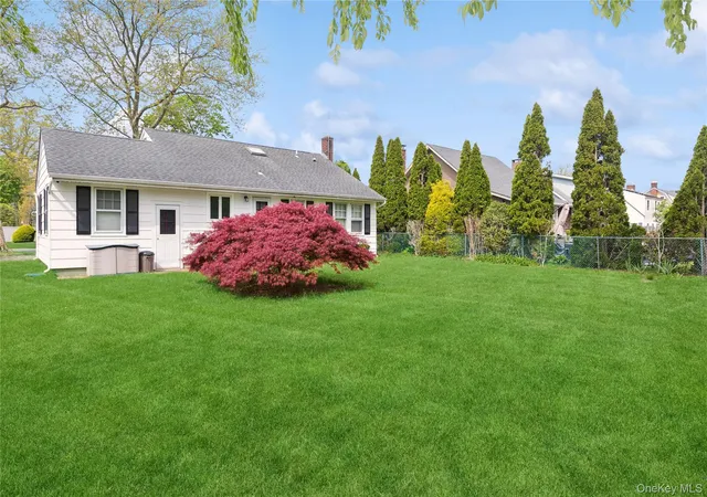 15th image of 276 Fishel Ave, Riverhead, NY 11901 | MLS# 996484
