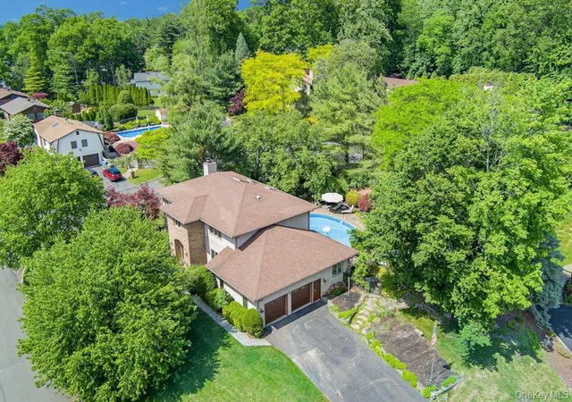 2nd image of 22 Peach St, Nanuet, NY 10954 | MLS# 996490