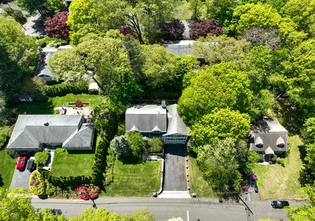 Photo 3 of Sale Pending at 34 Glenwood Rd, Harrison, NY 10528 | MLS# 996499 | Listing updated on 2026-10-17