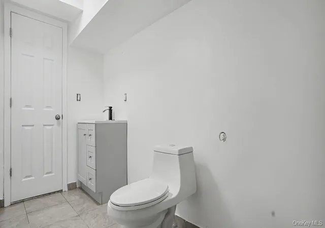 32nd image of 254 Zerega Ave, Bronx, NY 10473 | MLS# 996527
