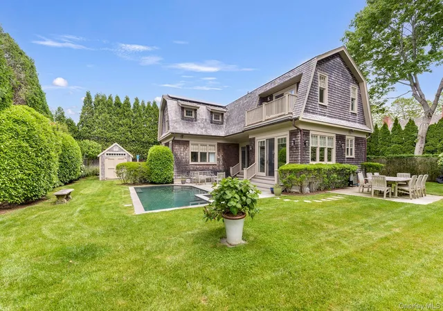 1st image of 1 Palma Ter, East Hampton, NY 11937 | MLS# 996581