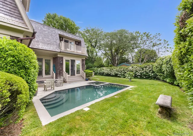 2nd image of 1 Palma Ter, East Hampton, NY 11937 | MLS# 996581