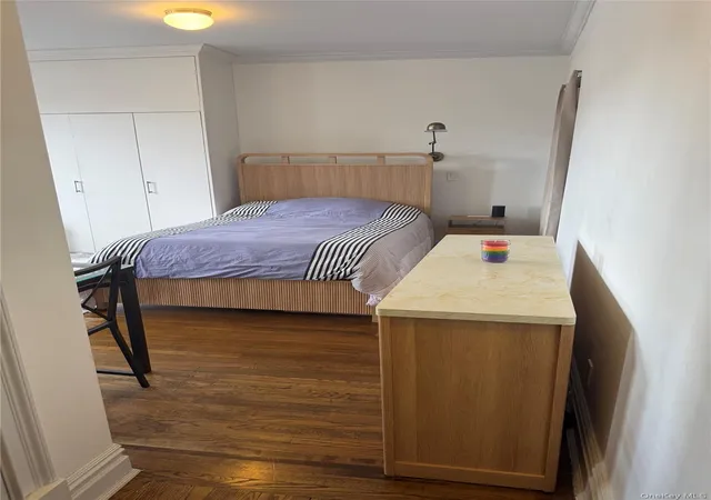 5th image of 42-22 Ketcham St #D11, Elmhurst, NY 11373 | MLS# 996589
