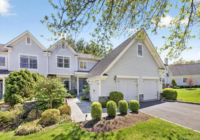 Photo 1 of Sale Pending at 9 Easthaven Ln, White Plains, NY 10605 | MLS# 996596 | Listing updated on 2026-05-29