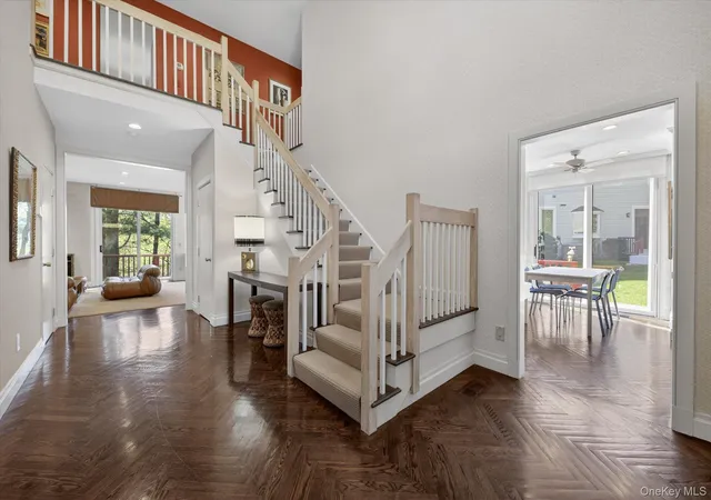 Photo 3 of Sale Pending at 9 Easthaven Ln, White Plains, NY 10605 | MLS# 996596 | Listing updated on 2026-05-29
