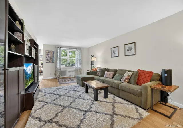 Homes for sale in Mount Vernon, NY | 636 N Terrace Ave #3F, Mount Vernon, NY 10552 | MLS# 996603