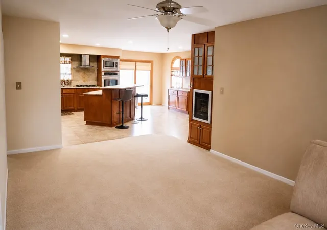 4th image of 3837 Cordwood Ln, Hempstead, NY 11783 | MLS# 996626