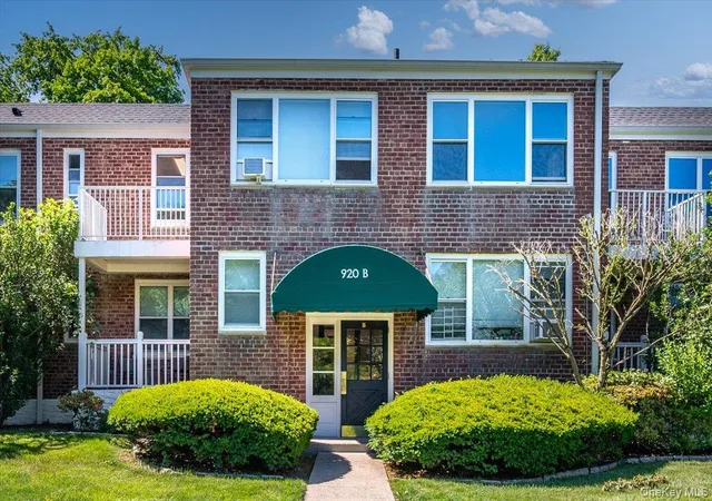 3rd image of 920 Pelhamdale Ave #B1A, Pelham, NY 10803 | MLS# 996634
