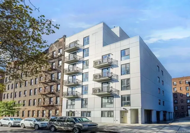 10th image of 37 32 89th St #4D, New York, NY 11372 | MLS# 996658