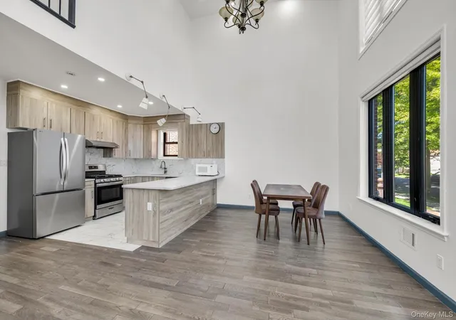 5th image of 4920 167Th St, Fresh Meadows, NY 11365 | MLS# 996660