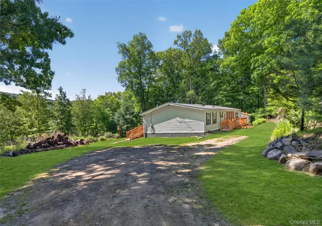 Photo 4 of Single family home for sale at 62 Shin Holw Rd, Port Jervis, NY 12771 | MLS# 996669 | Listing updated on 2026-06-12