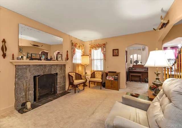 5th image of 111 E Euclid St, Hempstead, NY 11580 | MLS# 996676