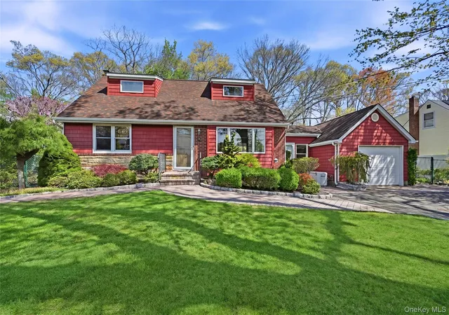 1st image of 9 Robinson St, Shoreham, NY 11786 | MLS# 996696