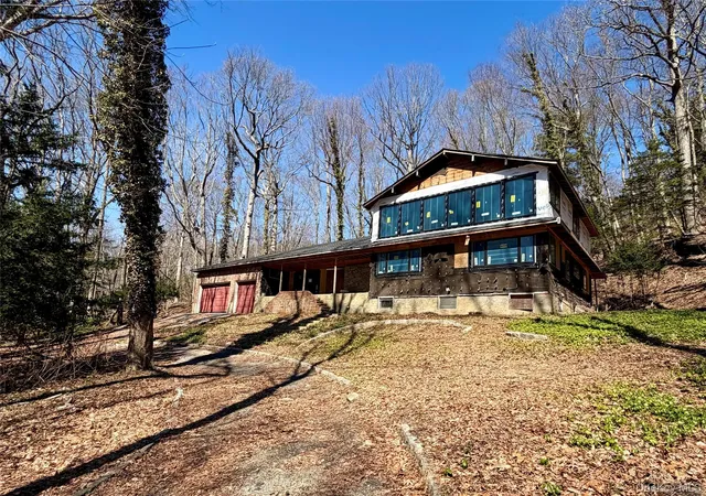 1st image of 19 Tiffany Rd, Oyster Bay, NY 11771 | MLS# 996701