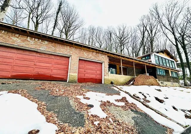 4th image of 19 Tiffany Rd, Oyster Bay, NY 11771 | MLS# 996701