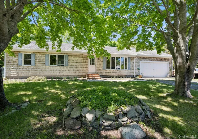 1st image of 11 Columbia St, Sag Harbor, NY 11963 | MLS# 996711