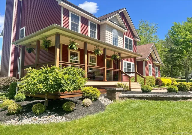 Homes for sale in Shawangunk, NY | 3 Jill Marie Cir, Shawangunk, NY 12589 | MLS# 996750