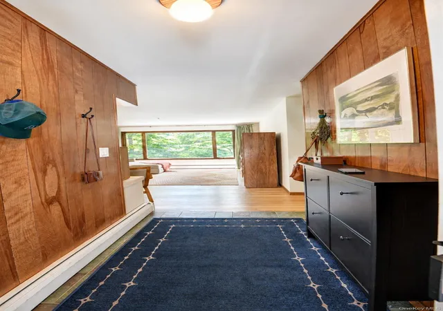 5th image of 10 Camelot Ln, East Setauket, NY 11733 | MLS# 996751