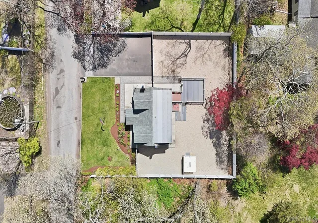 5th image of 134 Washington Dr, Mastic Beach, NY 11951 | MLS# 996753