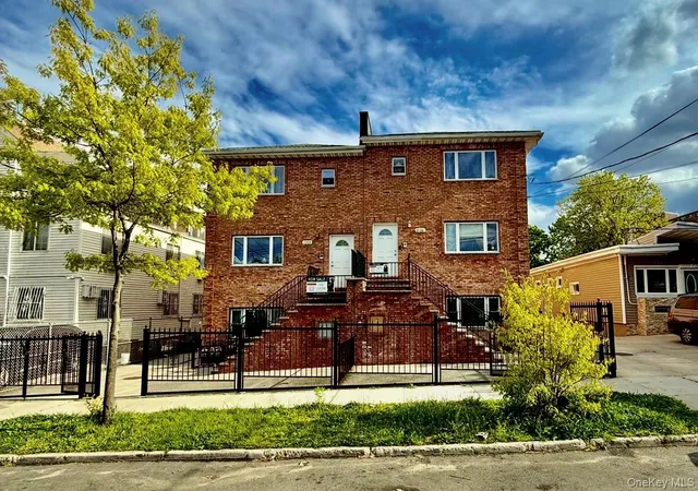 1st image of 2268 Seward Ave, New York, NY 10473 | MLS# 996773