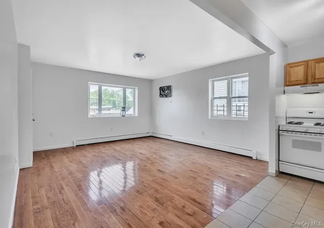2nd image of 2268 Seward Ave, New York, NY 10473 | MLS# 996773