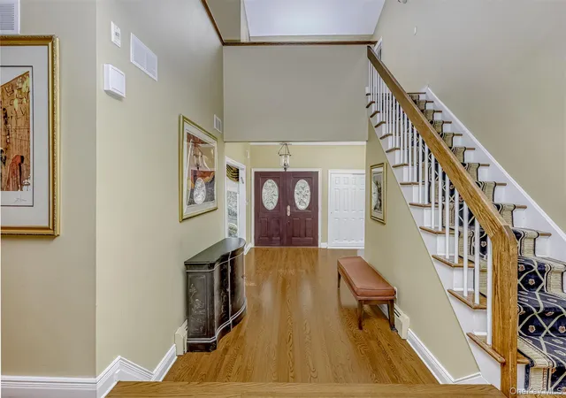 2nd image of 8 Kings Gate Rd, Suffern, NY 10901 | MLS# 996858